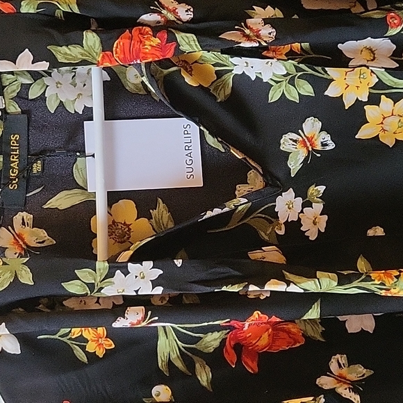 Floral Blouse - Picture 2 of 3